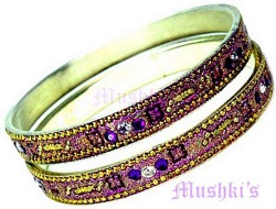 Lac Bangle - click here for large view